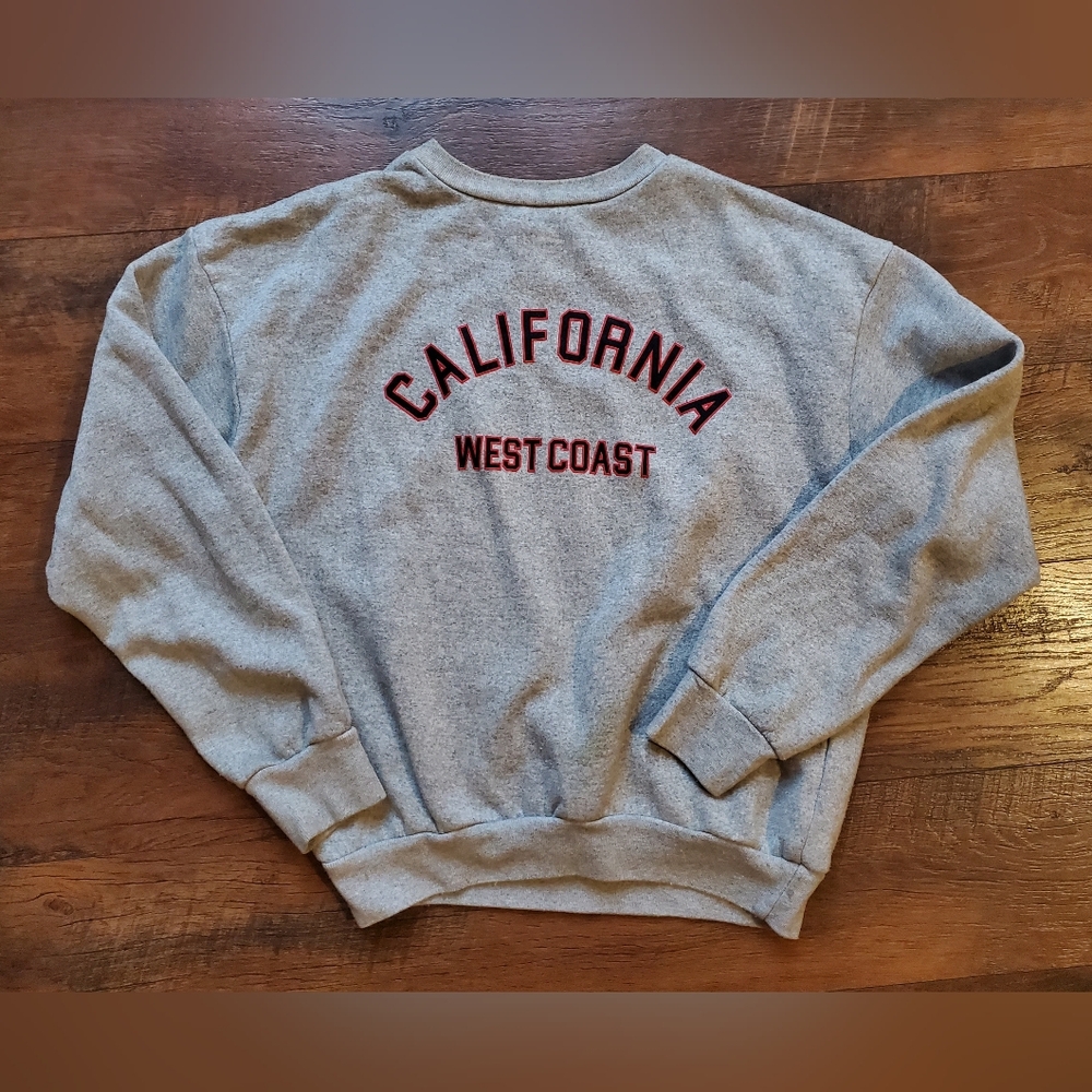 Pretty little things California west coast Sweatshirt Size Small